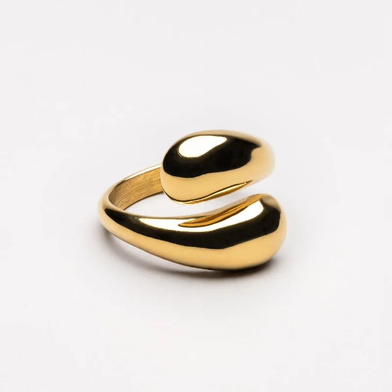 Chic Women's Rings for Fashion-Forward Looks-Double Twist Ring