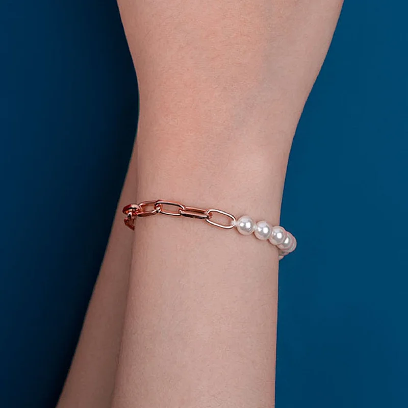 Women's Earrings – Elegant Designs for Every Personality--Rose Gold Linked Shell Pearl Bracelet