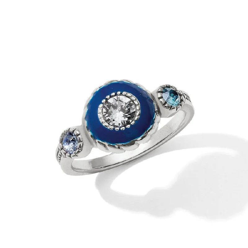 Chic Women's Rings for Fashion-Forward Looks-Halo Eclipse Ring