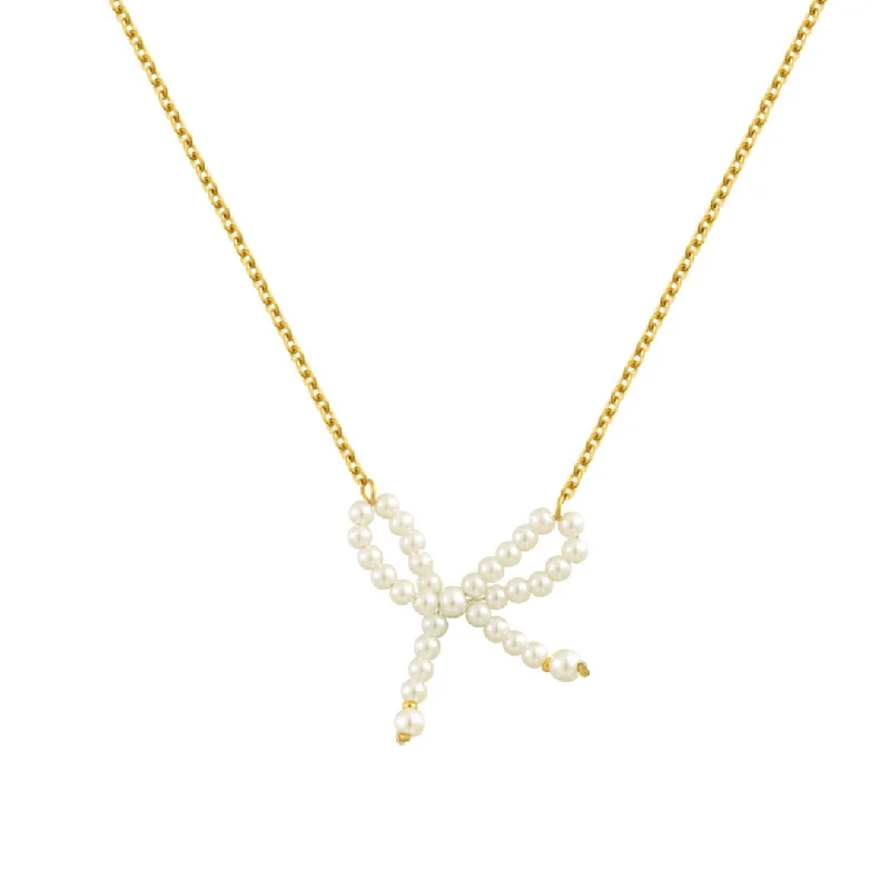 Shop Classic Women's Necklaces & Pendants with a Modern Twist-She's a Pearl Necklace Shop Classic Women's Necklaces & Pendants with a Modern Twist-She's a Pearl Necklace