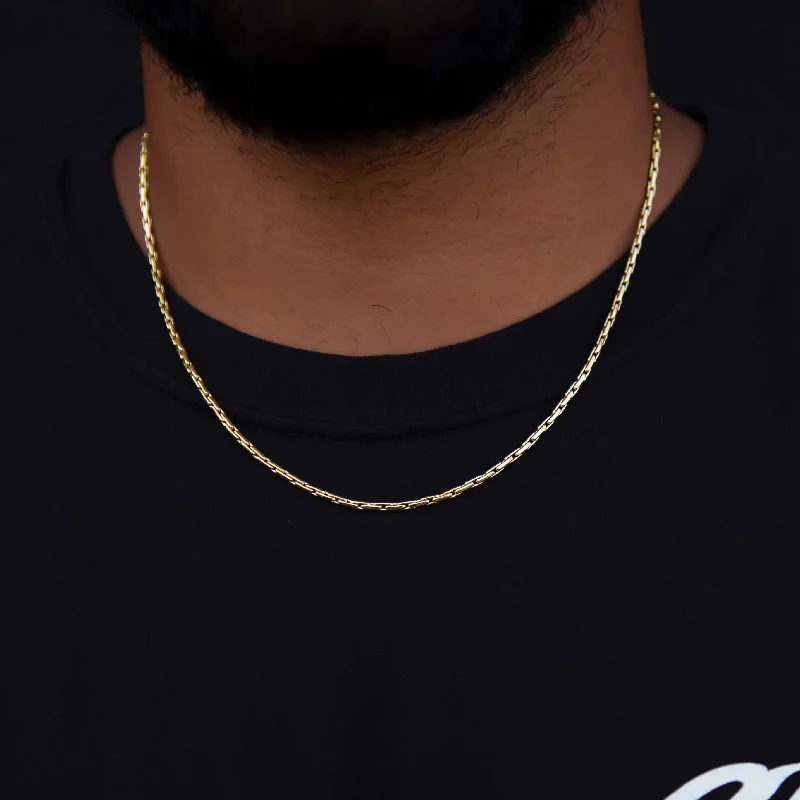 Exclusive Men's Necklaces & Pendants for the Modern Gentleman-Triangular Link Chain in Yellow Gold Exclusive Men's Necklaces & Pendants for the Modern Gentleman-Triangular Link Chain in Yellow Gold