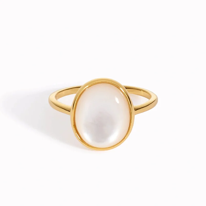 Chic Women's Rings for Fashion-Forward Looks-Mother of Pearl Ring - Margit