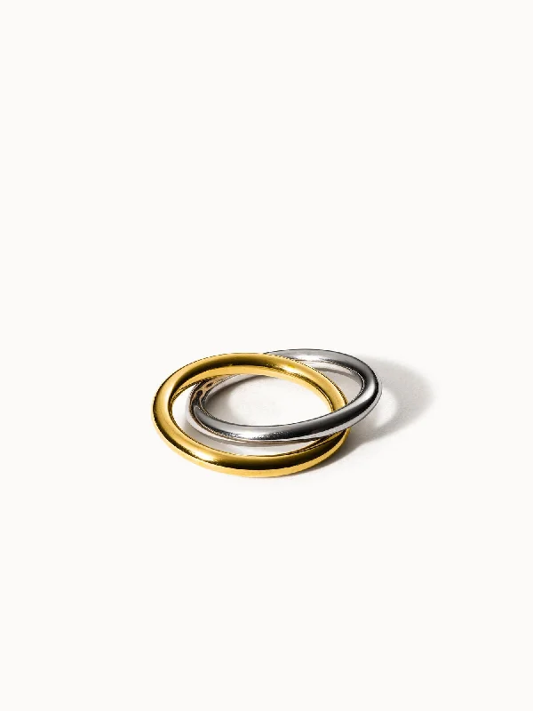 Chic Women's Rings for Fashion-Forward Looks-Unity Ring