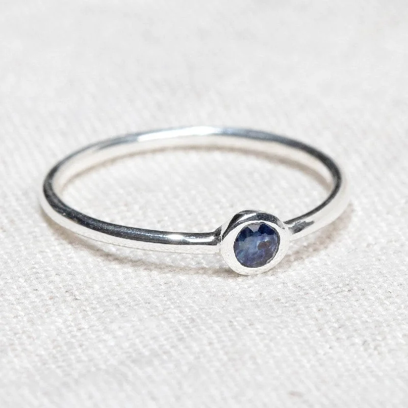Chic Women's Rings for Fashion-Forward Looks-Blue Sapphire Silver or Gold Ring