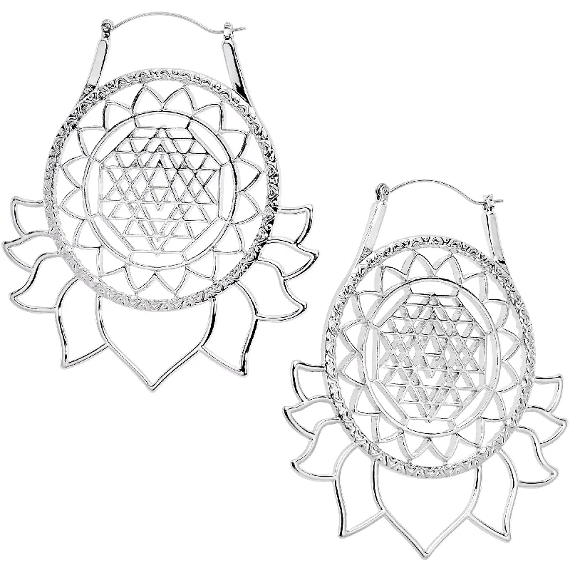 Women's Earrings – Elegant Designs for Every Personality--Lotus Flower Mandala Tunnel Plug Earrings Women's Earrings – Elegant Designs for Every Personality--Lotus Flower Mandala Tunnel Plug Earrings