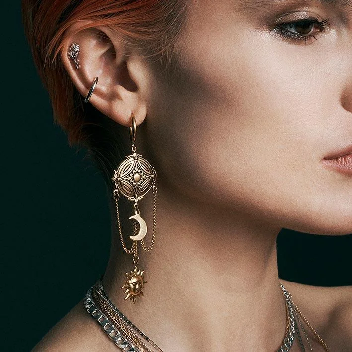 Women's Earrings – Elegant Designs for Every Personality--EQUINOX. Celestial Path Chain Hoop Earrings - Gold Women's Earrings – Elegant Designs for Every Personality--EQUINOX. Celestial Path Chain Hoop Earrings - Gold