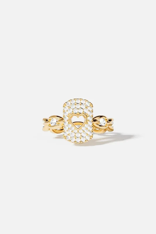Chic Women's Rings for Fashion-Forward Looks-Heart Pavé Chain Ring