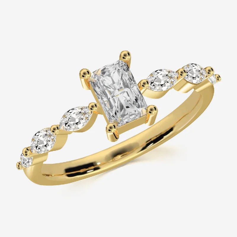 Chic Women's Rings for Fashion-Forward Looks-Grandeur Ring