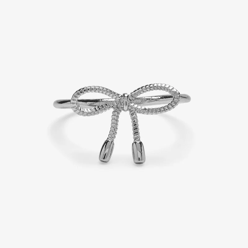 Chic Women's Rings for Fashion-Forward Looks-Bow Ring