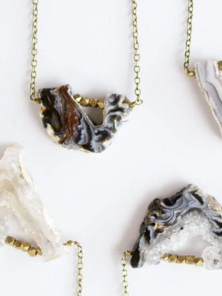 Shop Classic Women's Necklaces & Pendants with a Modern Twist-Agate Slice Necklace - Dark Shop Classic Women's Necklaces & Pendants with a Modern Twist-Agate Slice Necklace - Dark