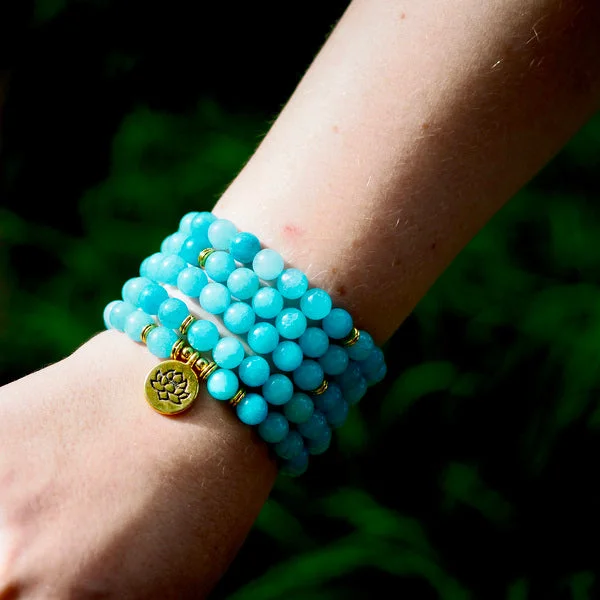 Shop Classic Women's  Necklaces & Pendants with a Modern Twist-Aquamarijn Mala
