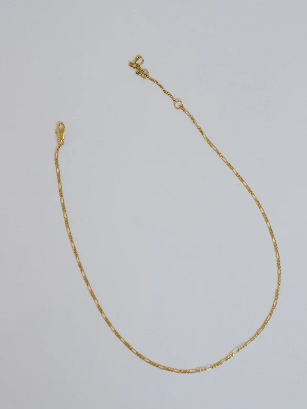 Shop Classic Women's Necklaces & Pendants with a Modern Twist-Mini Gold Chain Necklace Shop Classic Women's Necklaces & Pendants with a Modern Twist-Mini Gold Chain Necklace