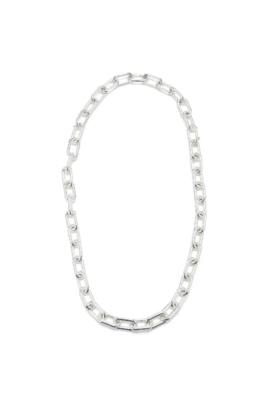 Shop Classic Women's Necklaces & Pendants with a Modern Twist-Medium Chain Necklace in White Gold 18K Shop Classic Women's Necklaces & Pendants with a Modern Twist-Medium Chain Necklace in White Gold 18K