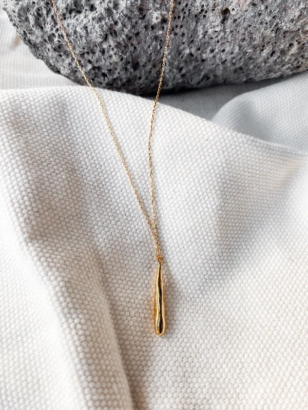 Shop Classic Women's Necklaces & Pendants with a Modern Twist-Necklace With Bar Pendant Shop Classic Women's Necklaces & Pendants with a Modern Twist-Necklace With Bar Pendant